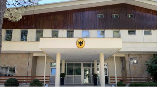 Ambasada Gjermane ndryshon tarifat per sherbimet qe ofron: Hyjne ne fuqi prej 1 tetorit